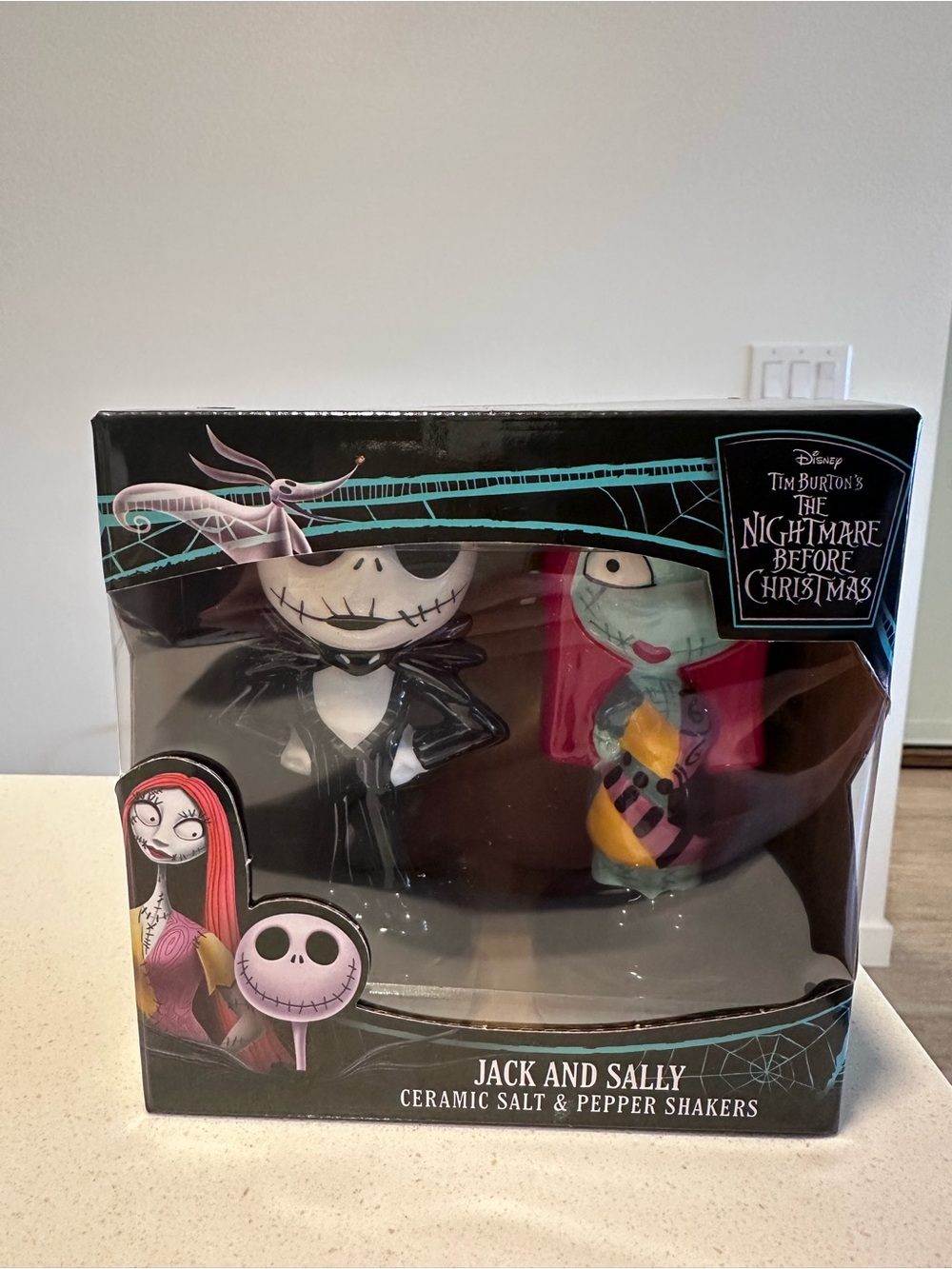 Nightmare Before Christmas Jack & Sally Ceramic Salt & Pepper Shakers
